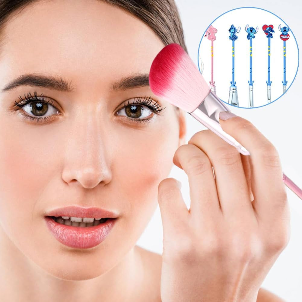 5Pcs Cartoon Makeup Brushes Set with Bag, Kawaii Cosmetic Brushes Anime Collection for Foundation Blush Eyeshadow Eyebrow Eyeliner Face Concealer Powder Makeup Brush Gift for Girl Women