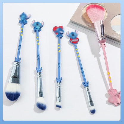 5Pcs Cartoon Makeup Brushes Set with Bag, Kawaii Cosmetic Brushes Anime Collection for Foundation Blush Eyeshadow Eyebrow Eyeliner Face Concealer Powder Makeup Brush Gift for Girl Women